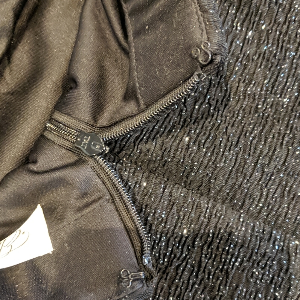 Dress - Picture 5 of 6
